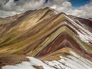 Montaña de Colores / PM Bus Cusco – Arequipa.